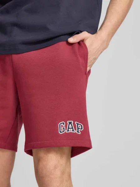 Szorty dresowe z logo i elastycznym pasem Gap