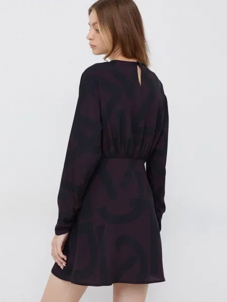 Сукня Sisley mini пряма фіолетовий