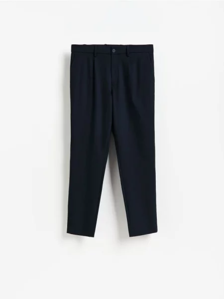 Reserved Pantaloni chino cu bleumarin
