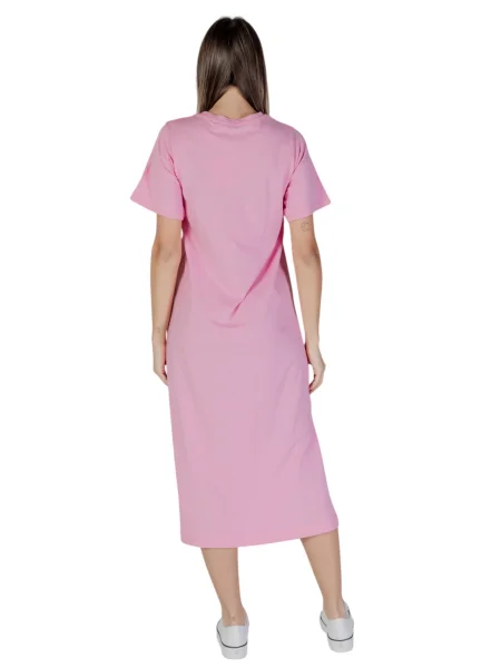 Sukienka midi B.young do kolan casual różowa