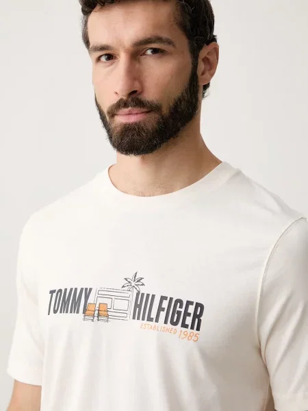 Tommy Hilfiger тениска мъжка от бежово