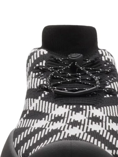 Sneakersy Burberry czarne