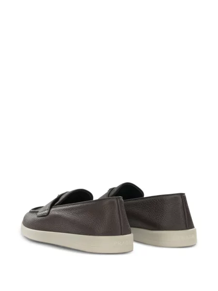 Bőr loafer Prada autogrammal barna