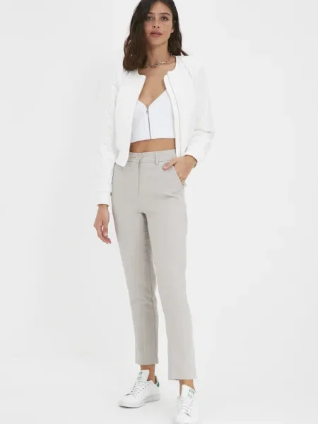 Pantaloni Trendyol gri