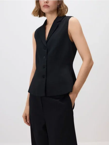 Reserved Жилет в смужку чорний