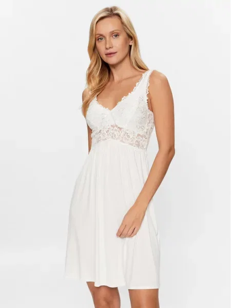 Spalna srajca Hunkemöller bela