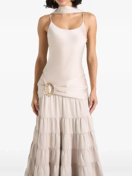 Cu centură rochie maxi Manière De Voir din satin