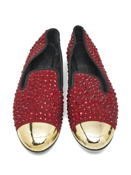 Șapcă Giuseppe Zanotti de cristal roșu