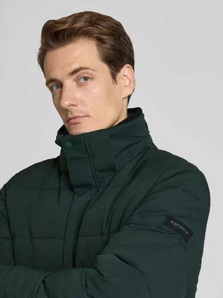 Kurtka pikowana z kapturem model ‘BIXBY’ Icepeak