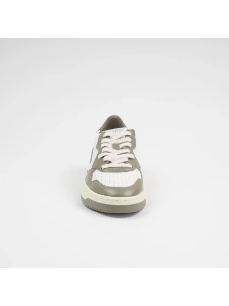 Sneakersy Autry skórzane