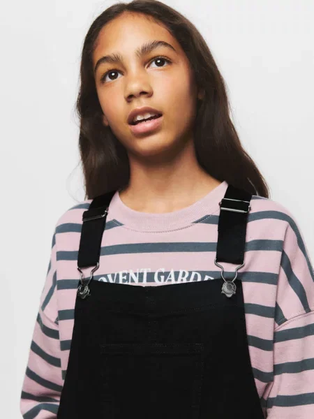 Sukienka dżinsowa na szelkach z black denim Dzieci 8 MANGO KIDS czarna