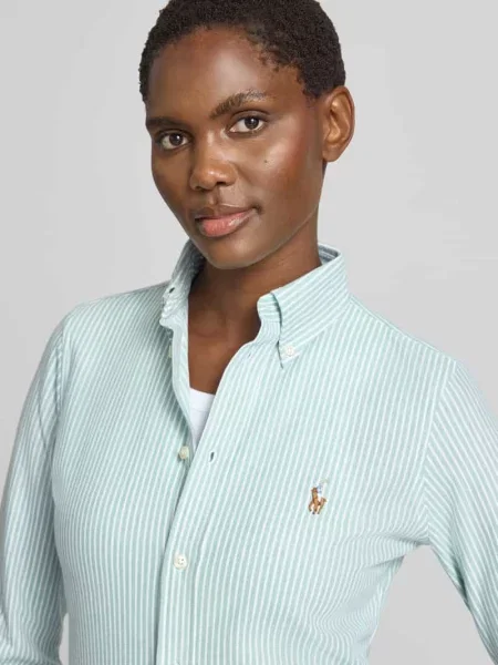 Bluzka koszulowa o kroju slim fit z kołnierzykiem typu button down Polo Ralph Lauren zielona