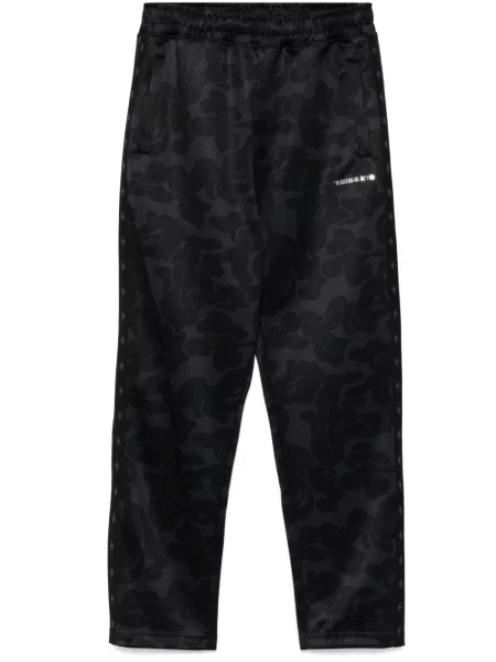Sportske hlače A Bathing Ape® s autogramom crna