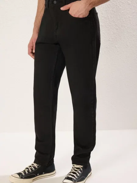 Trendyol Black Cotton Essential Fit Jeans černé