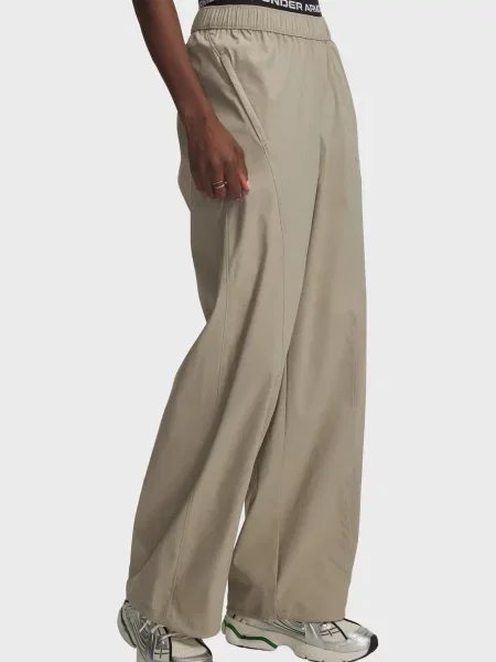 Спортивні штани Under Armour бежеві