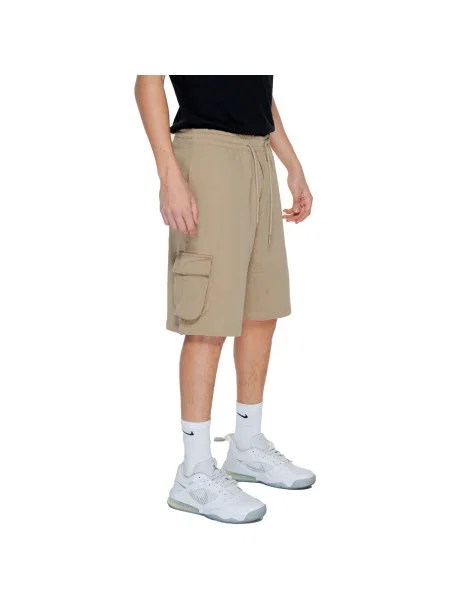 Bermude Pharmacy kaki