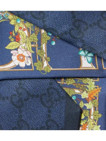 Fular Gucci de mătase cu model floral cu imagine albastru