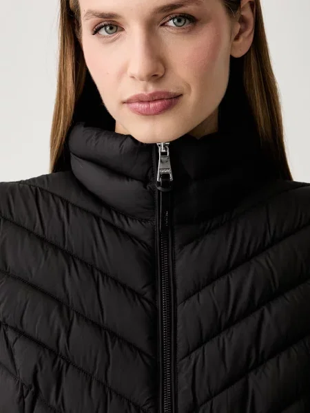 DKNY безрукавка