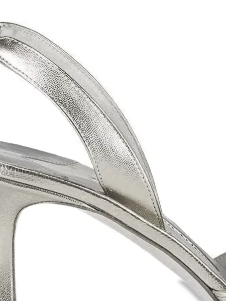 Pantofi cu toc Manolo Blahnik slingback argintiu