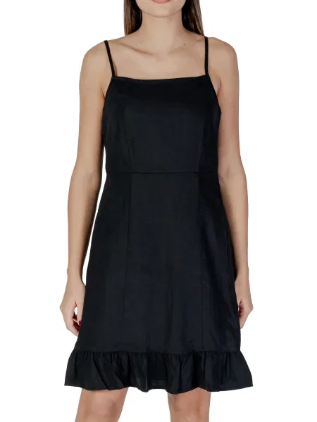 Mała sukienka mini B.young bez rękawów na ramiączkach czarna