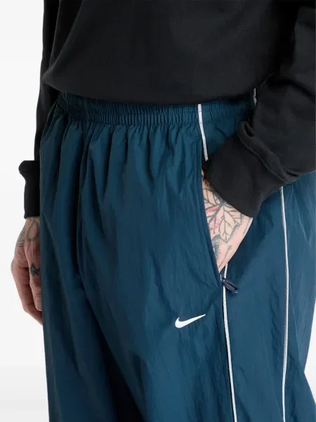 Top sport Nike din fleece plisat fără mâneci alb