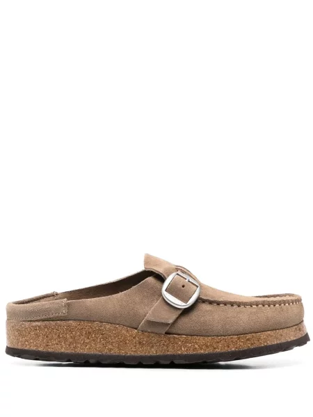 Papuci tip mules Birkenstock din piele de căprioară cu cataramă