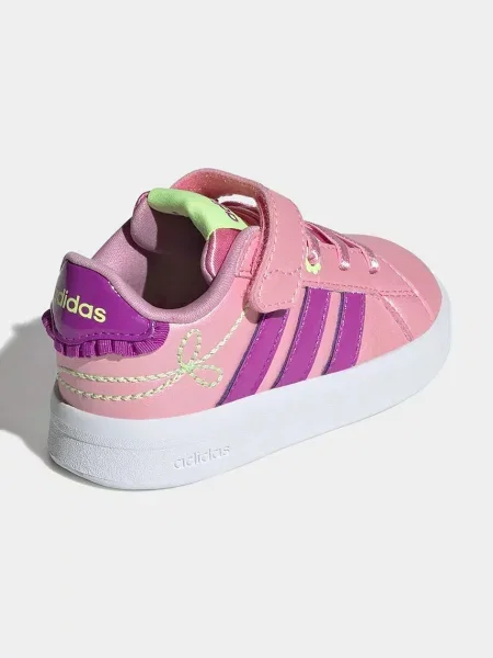 Детские кроссовки Adidas