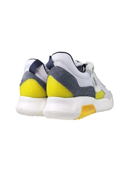 Pantofi Nike gri