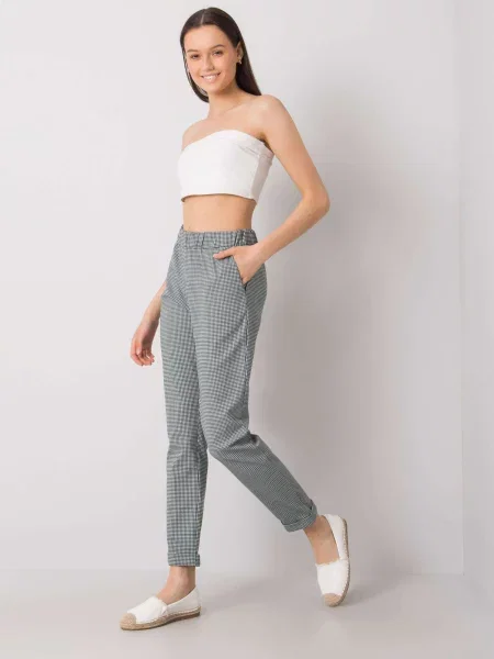 Pantaloni Fashionhunters negru