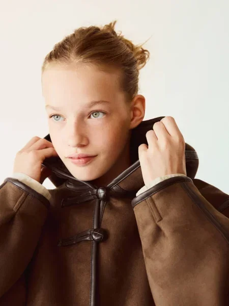 Płaszcz z imitacji zamszu z barankiem Dzieci 12 MANGO KIDS brązowy