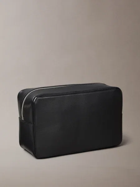 Kozmetična torbica Calvin Klein črna