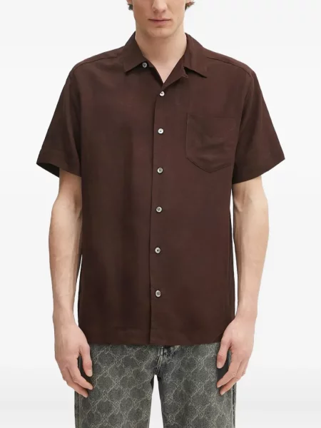 Krátká košile A.p.c. s kapsami na rukávech hnědá