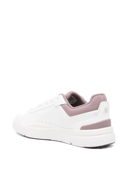 Sneakerși On cu șireturi din dantelă alb