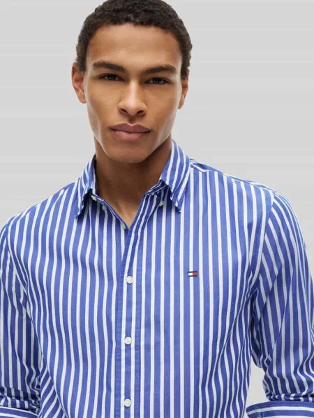 Koszula casualowa o kroju regular fit z czystej bawełny Tommy Hilfiger granatowa