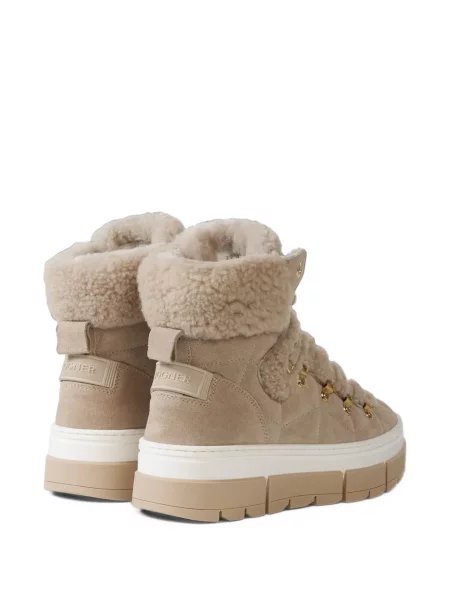 Avikailio aulinukai Bogner