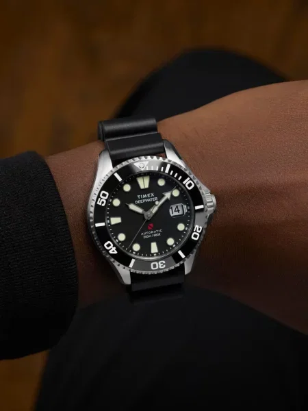 Ceas Timex negru