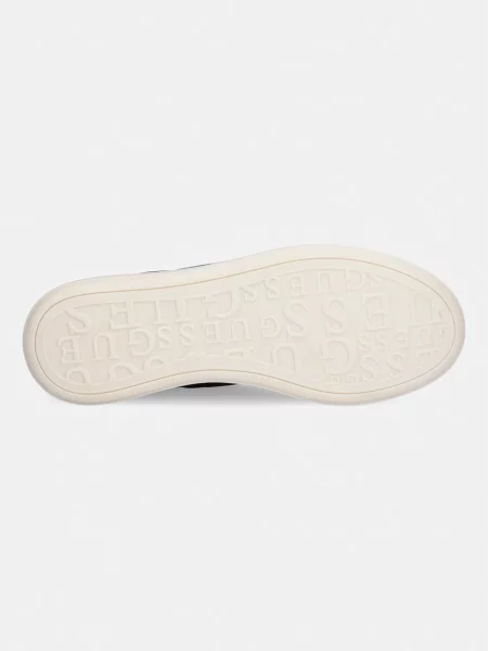 Кроссовки Guess