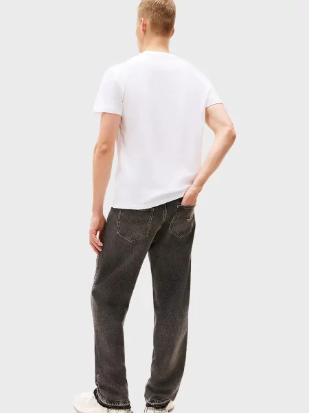 Футболка Tommy Jeans біла