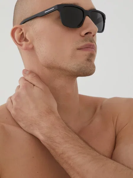 Сонцезахисні окуляри Armani Exchange чорний