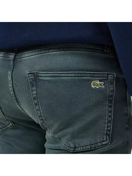 Lacoste Spodnie Jeansowe O Dopasowanym Kroju granatowe