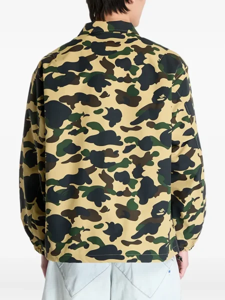Geacă A Bathing Ape® cu imagine cu model camuflaj galben