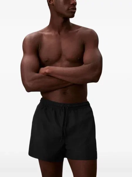 Παντελόνι κολύμβησης Calvin Klein Jeans με σχέδιο με κορδόνι μαύρο