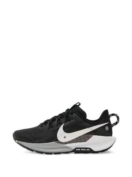 Велурени бягане маратонки Nike Pegasus виолетово