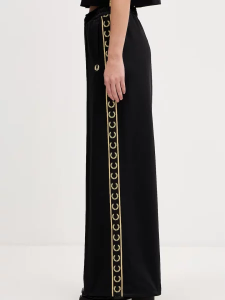 Spodnji del trenirke Fred Perry črna