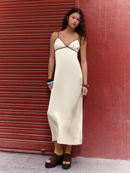 Bershka Rochie maro / pastel galben