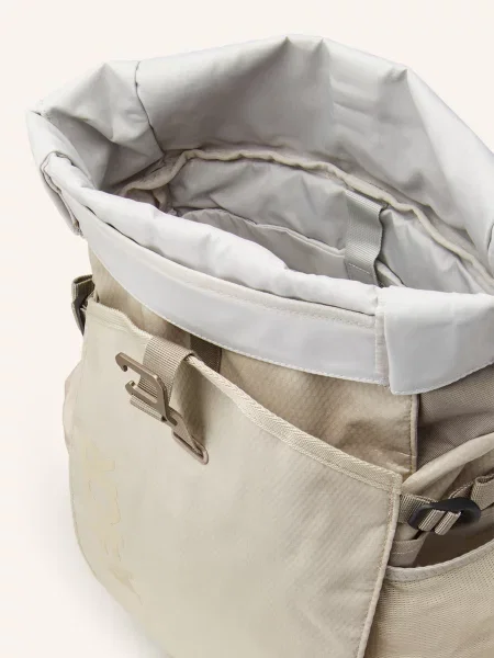 Aevor Batoh Roll Pack 20 L S Přihrádkou Na Notebook béžová