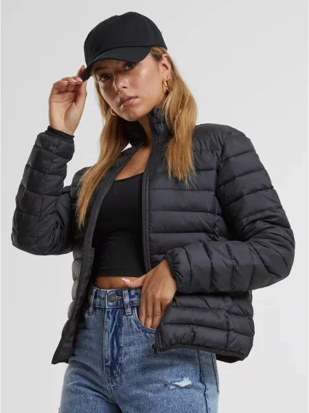 Pernata jakna Urban Classics crna