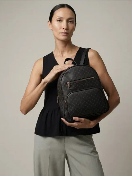 Рюкзак зі штучної шкіри з монограмою чорний