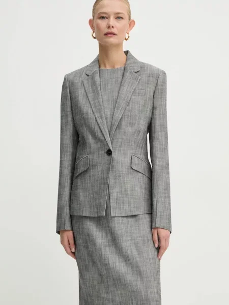 BOSS sacou un singur rand de neted gri