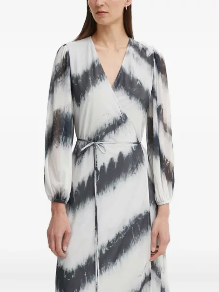 Rochie midi Bruuns Bazaar până la genunchi de costum alb